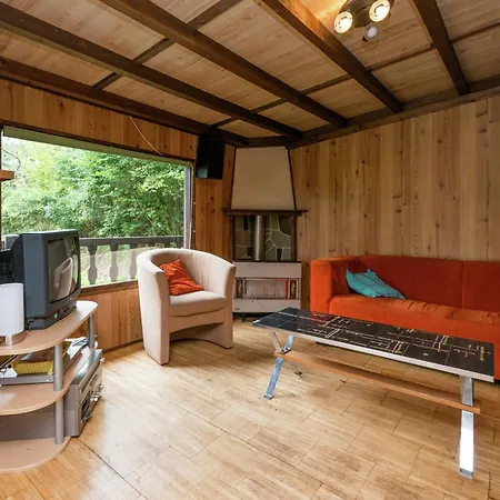 Domek alpejski With Garden Maboge